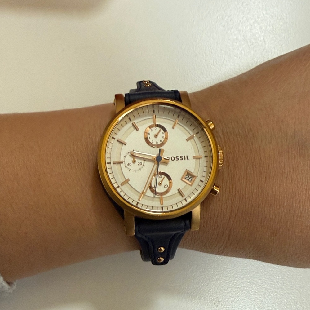 Fossil Rose Gold Case Navy Leather Strap Chronograph Watch